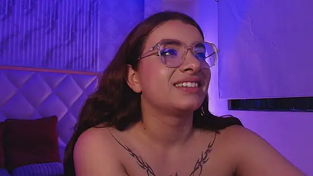 Naomy_tay1's cam snapshot