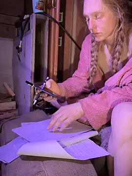 GoldenFlameGoddess's cam snapshot