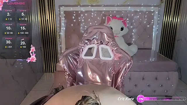 lili_conor_s's cam snapshot