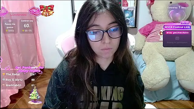 Maggie_Fox3's cam snapshot