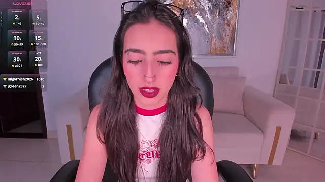 LarisaSmirnov's cam snapshot