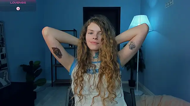 RayaNenlia's cam snapshot