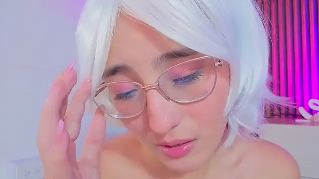 emily_vermont's cam snapshot