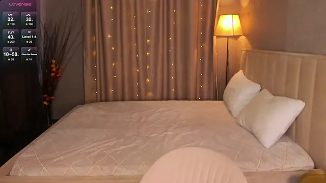 Monica__Queen's cam snapshot