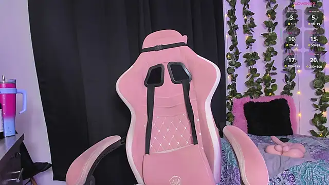 ashley_morgan_18's cam snapshot