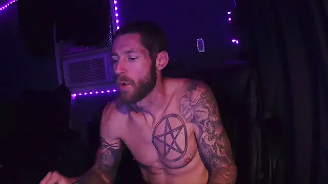 KingCole2390's cam snapshot