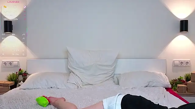 GhisllaineWestler's cam snapshot