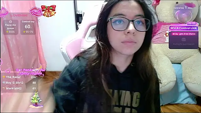 Maggie_Fox3's cam snapshot