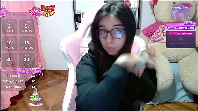 Maggie_Fox3's cam snapshot