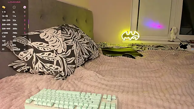 Alexey_Hairy live sex cam