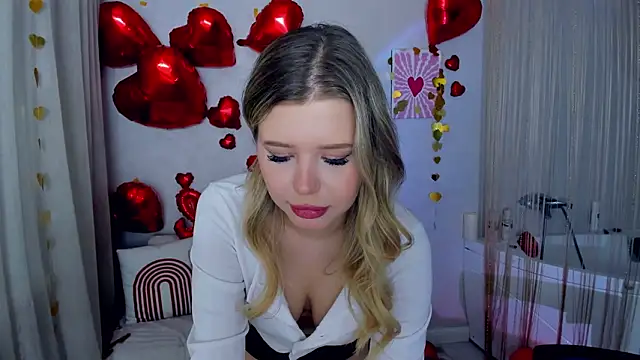 FollowLovee live sex cam