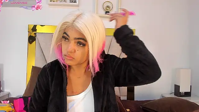 vahiolet_fuentes's cam snapshot