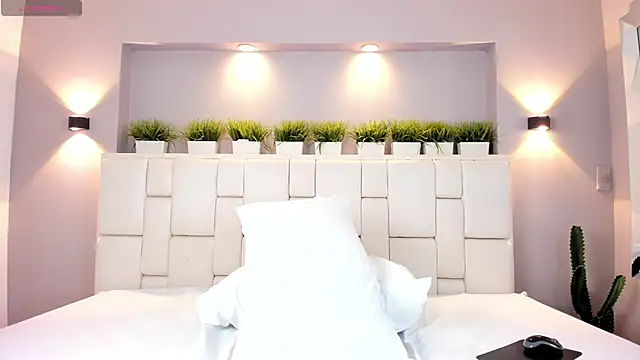 LunnaBlake's cam snapshot