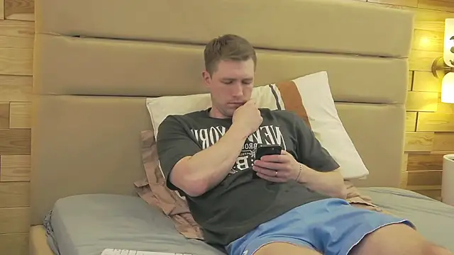 EthanPinkman live sex cam