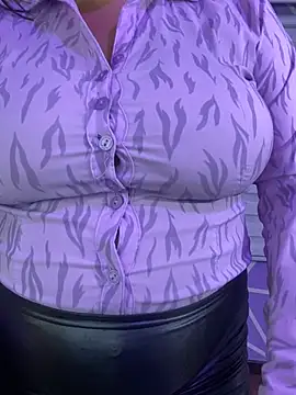 MiiaaJoness live sex cam