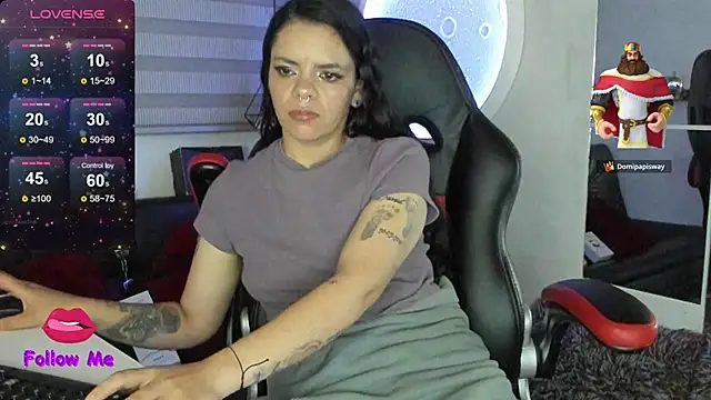 natasha_logan_'s cam snapshot