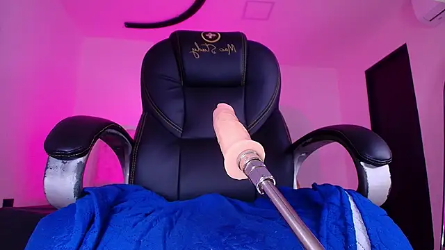 naomi_kyse's cam snapshot