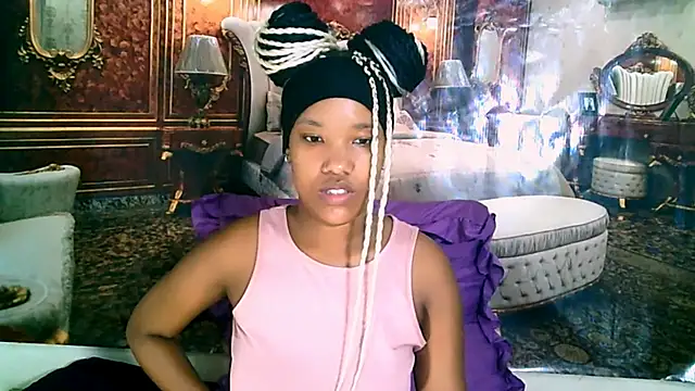 EroticSexyPrada's cam snapshot