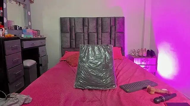 Esmeraldaa-'s cam snapshot