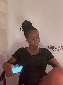 MISSMAYSROOM's cam snapshot