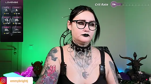 Emmybrightj_'s cam snapshot