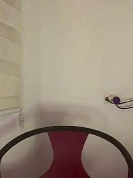 MISSMAYSROOM's cam snapshot