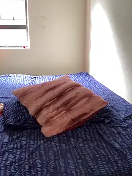 Lady-Amina's cam snapshot