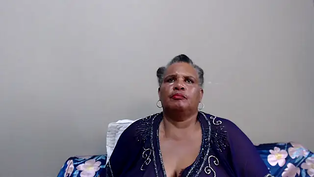 GrandBustyMelon's cam snapshot