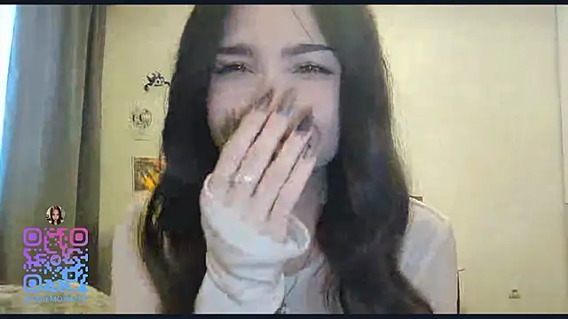 Qwami_Amie's cam snapshot