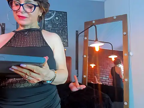 Samantha_mature56 live sex cam