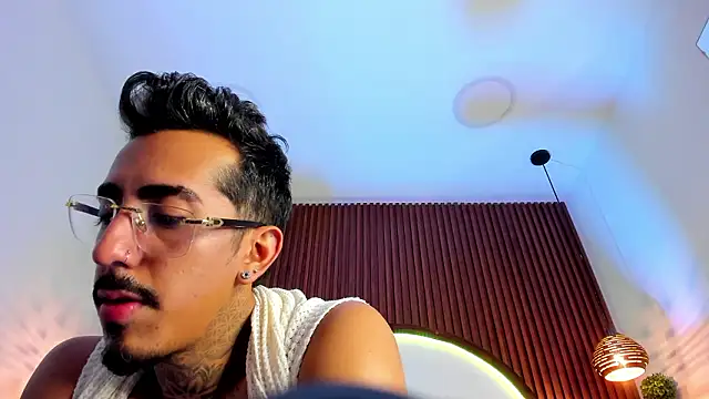 Donovan_Desmond live sex cam