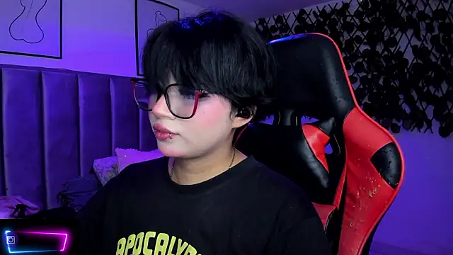 Kitty_Gang's cam snapshot