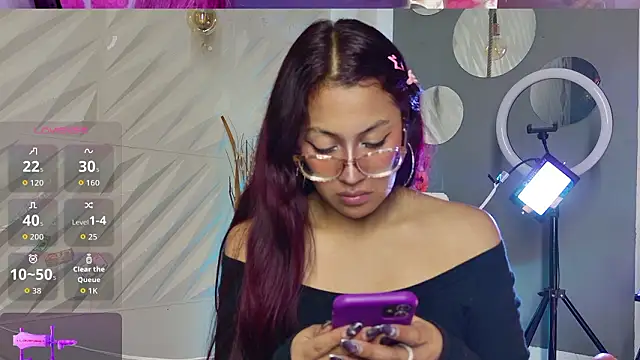 leyla_collinss's cam snapshot