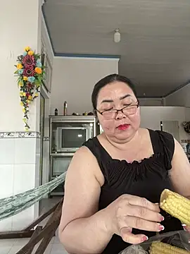 Alinat_'s cam snapshot