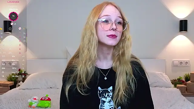 GhisllaineWestler's cam snapshot