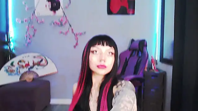 catipetite's cam snapshot