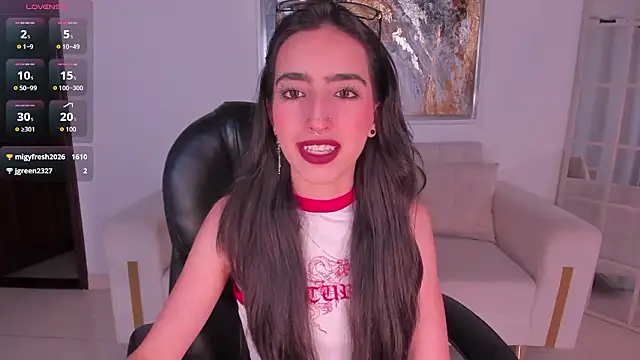 LarisaSmirnov's cam snapshot