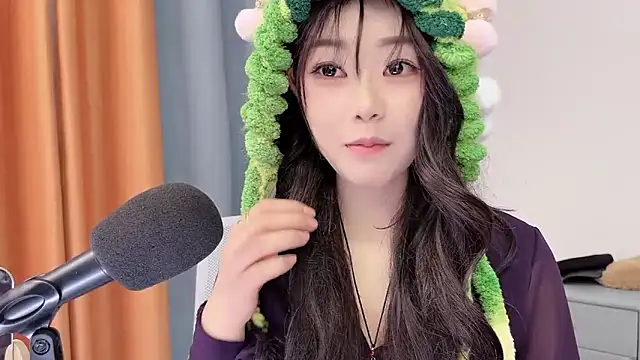 smalldaisy's cam snapshot