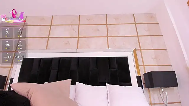 RoxyLior's cam snapshot