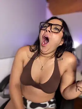 Violetta_pinkk1's cam snapshot