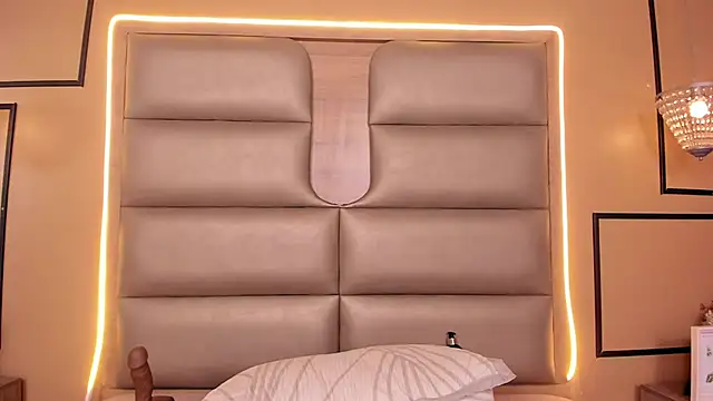 CAYLINCOLLINS's cam snapshot