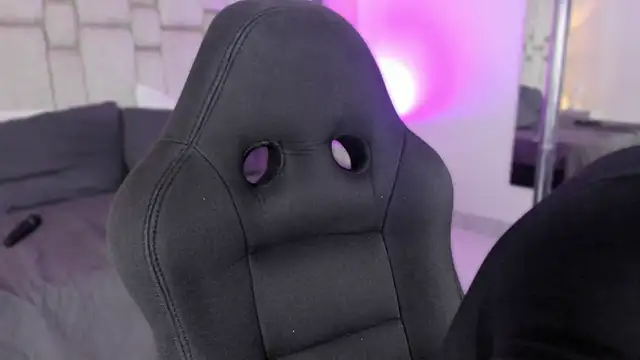 SnakeMuse's cam snapshot