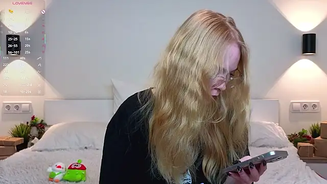 GhisllaineWestler's cam snapshot