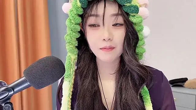 smalldaisy's cam snapshot