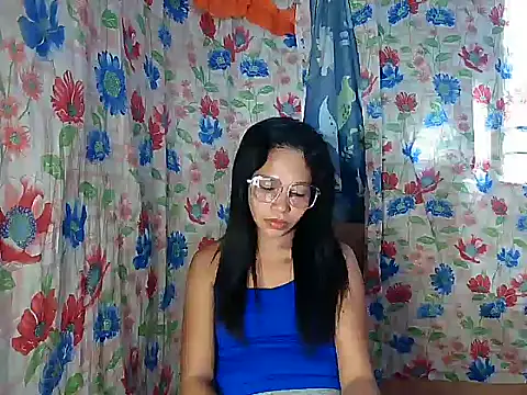 PinaySkinnyGirl's cam snapshot