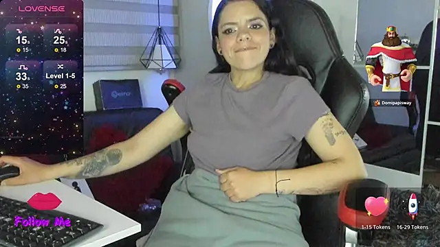 natasha_logan_'s cam snapshot