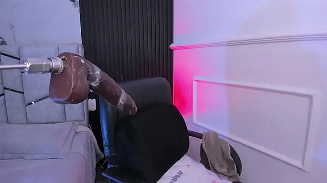 daniiphoeniixx's cam snapshot