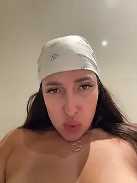 AleksandraRich live sex cam