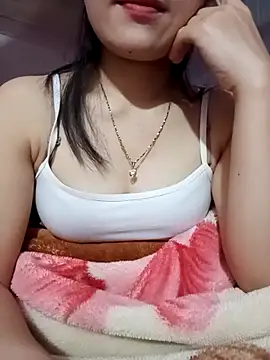 LucyyLy's cam snapshot