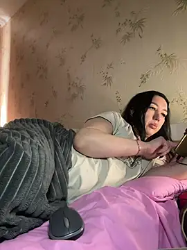 Naughtbaby_2025's cam snapshot